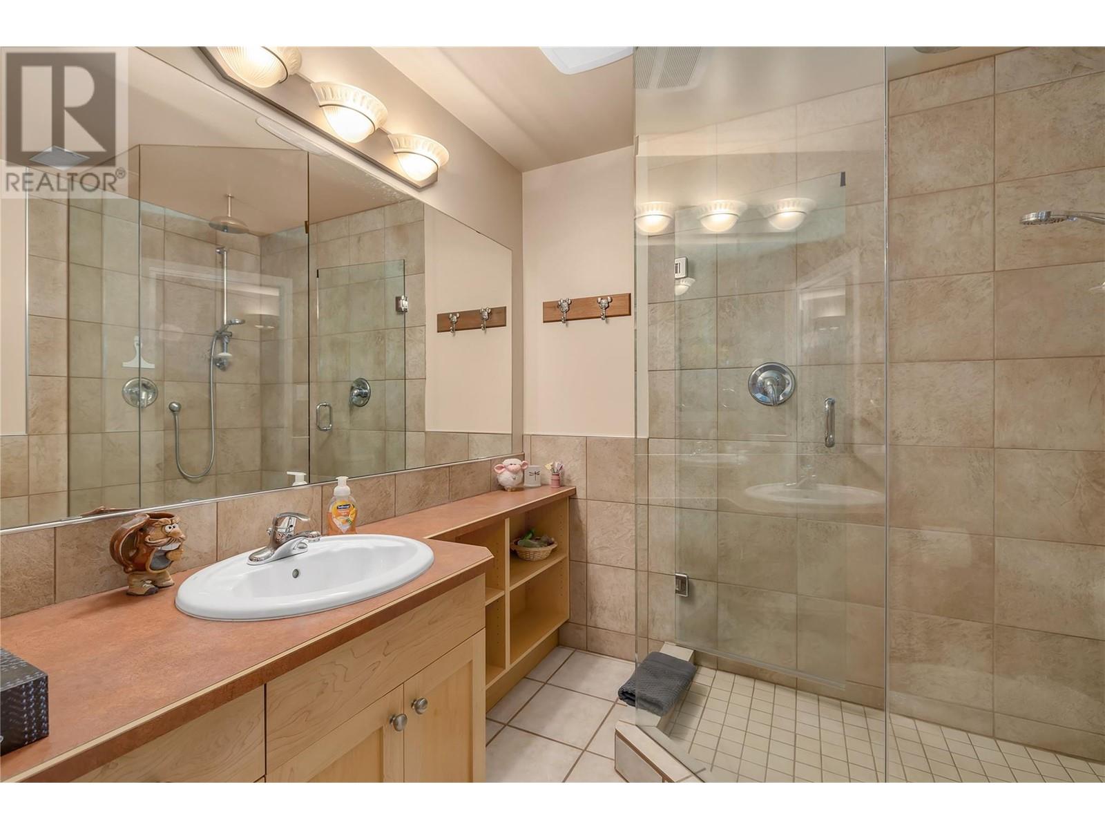 2390 Karli Court, West Kelowna, British Columbia  V4T 1T5 - Photo 32 - 10347414