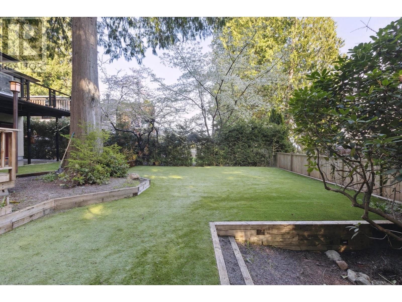 993 Chamberlain Drive, North Vancouver, British Columbia  V7K 1P1 - Photo 38 - R3002177
