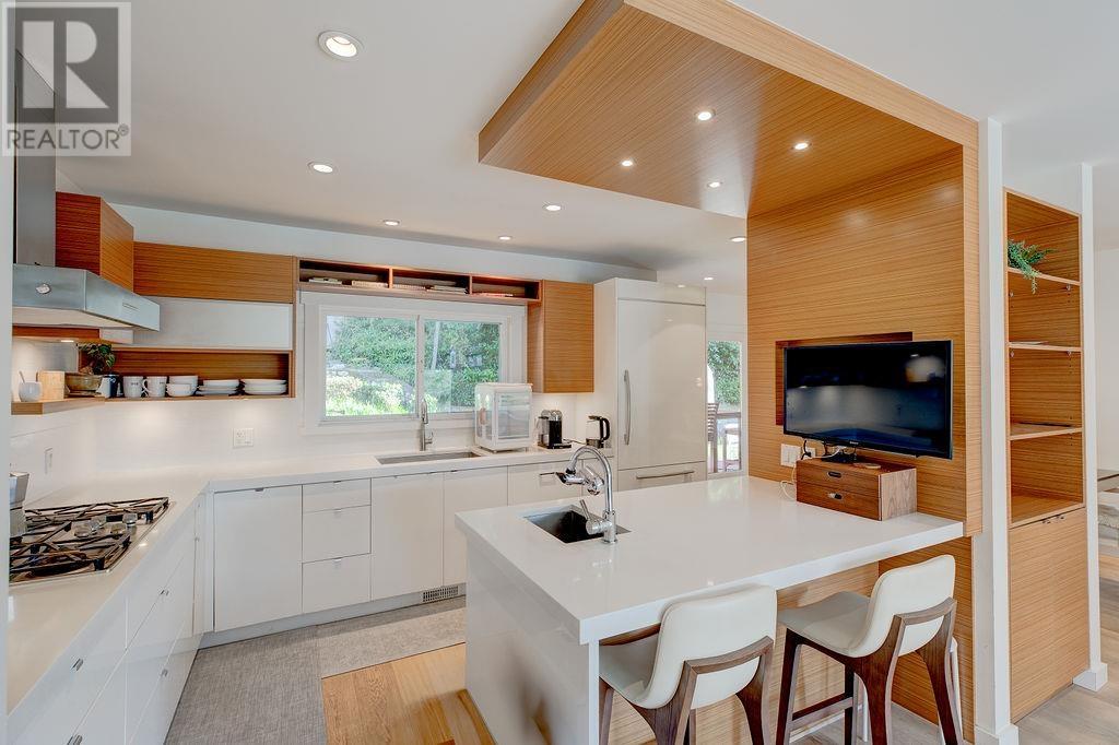 5691 Keith Street, Burnaby, British Columbia  V5J 3C4 - Photo 11 - R2990102