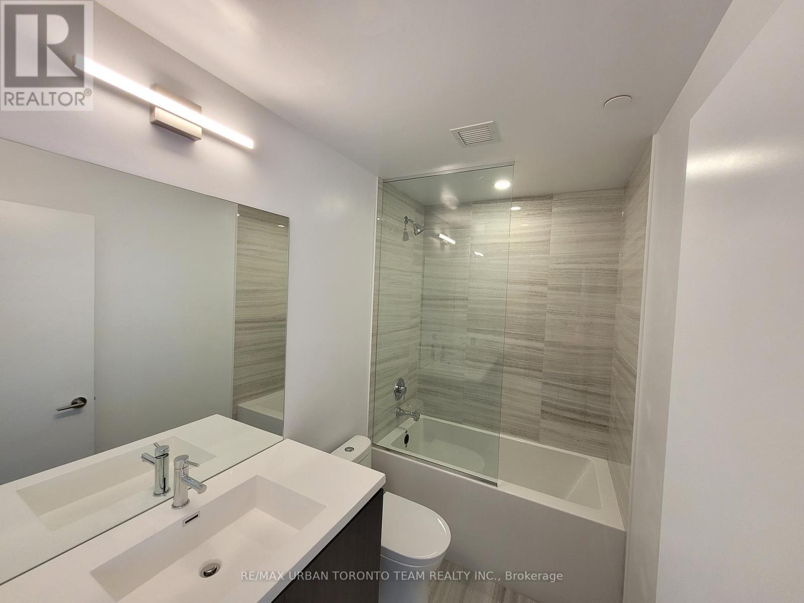 907 - 10 Honeycrisp Crescent, Vaughan, Ontario  L4K 0M7 - Photo 8 - N12144899