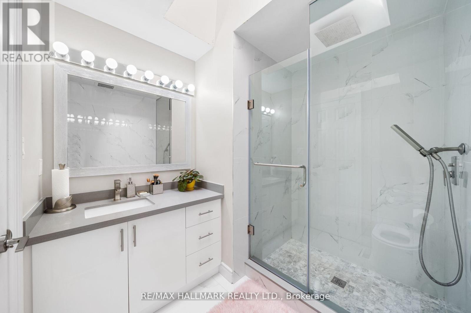 51 Hallmark Court, Vaughan, Ontario  L4J 3A4 - Photo 24 - N12144958