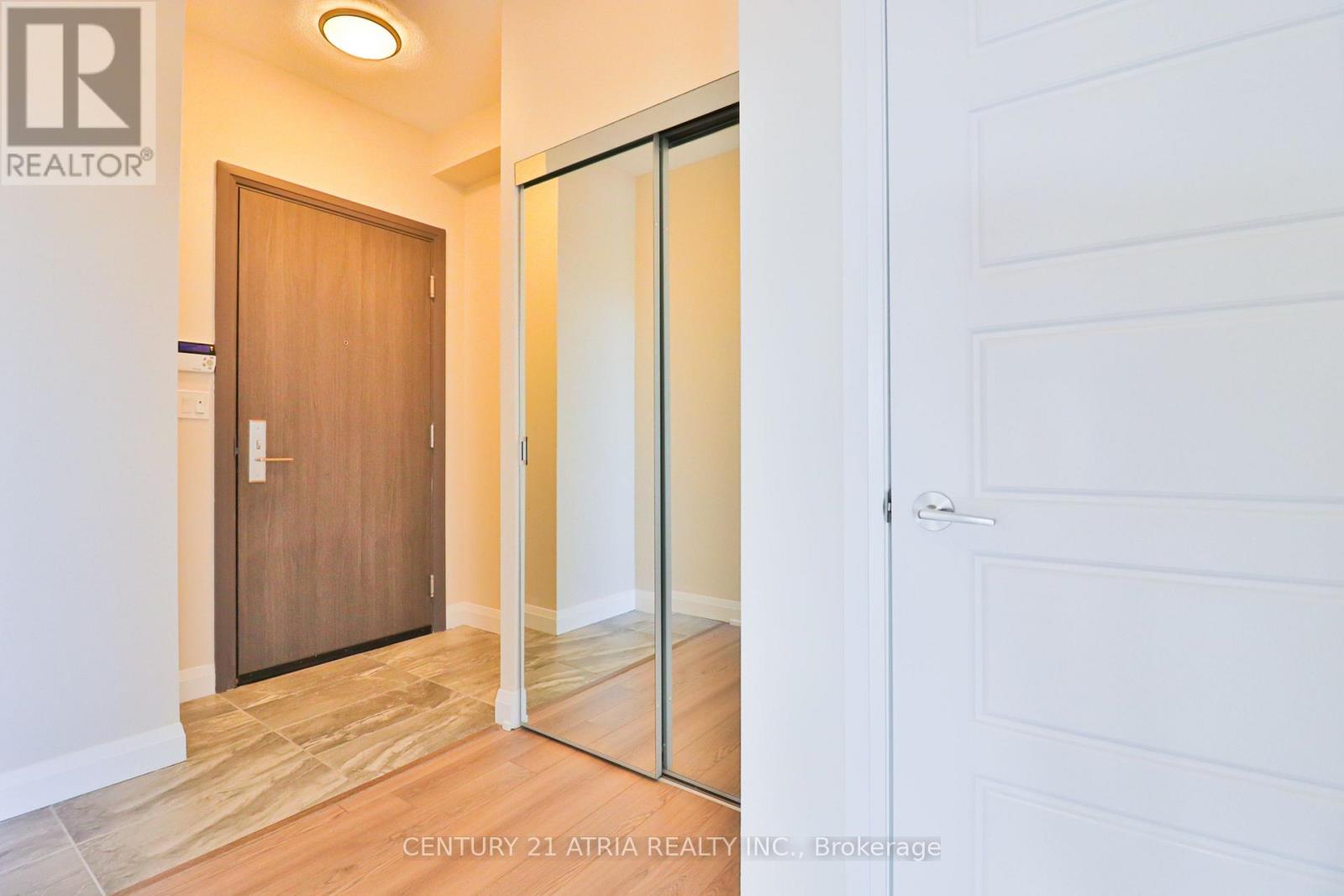 2102 - 15 Water Walk Drive, Markham, Ontario  L4G 0G2 - Photo 4 - N12144975