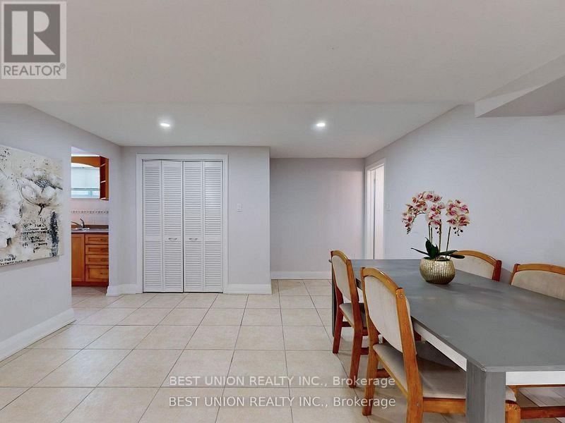 184 Lawrence Avenue, Richmond Hill, Ontario  L4C 1Z5 - Photo 27 - N12145003