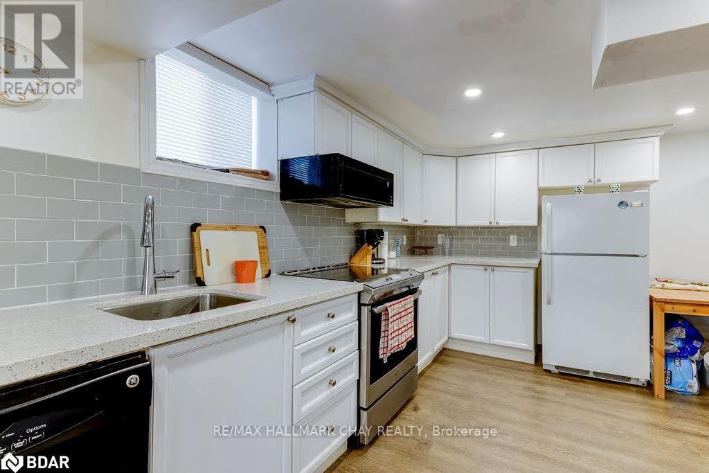 141 Ardagh Road, Barrie, Ontario  L4N 3V5 - Photo 7 - S12144900