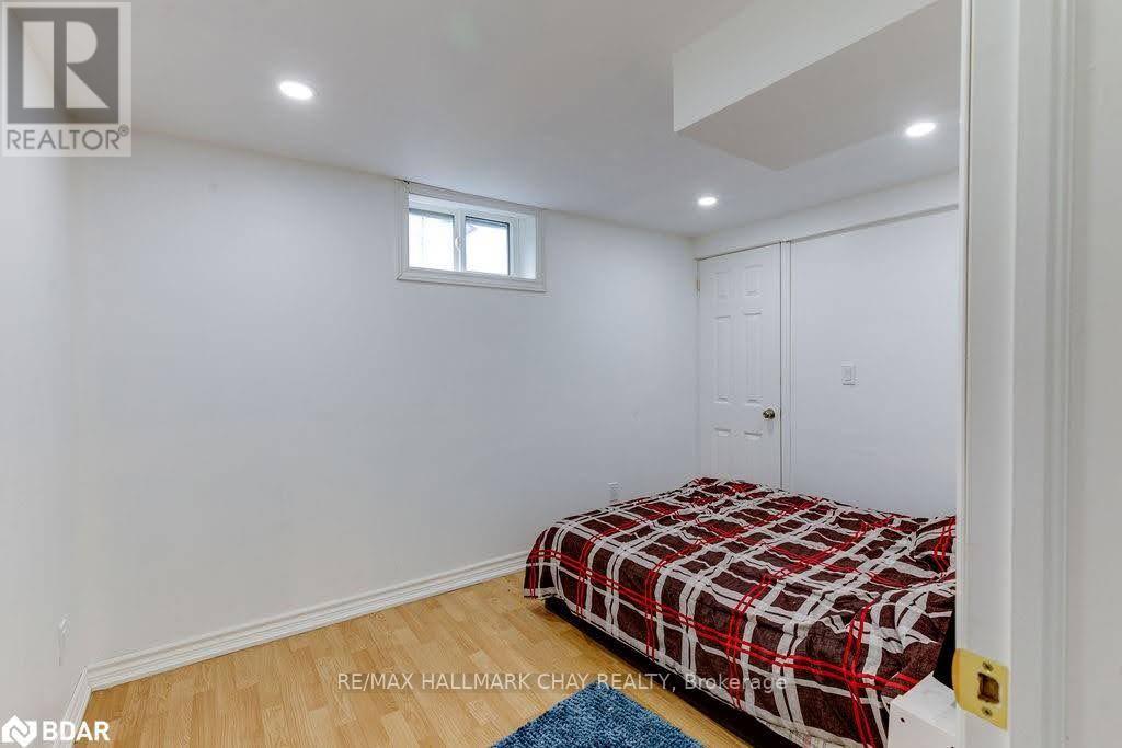 141 Ardagh Road, Barrie, Ontario  L4N 3V5 - Photo 9 - S12144900