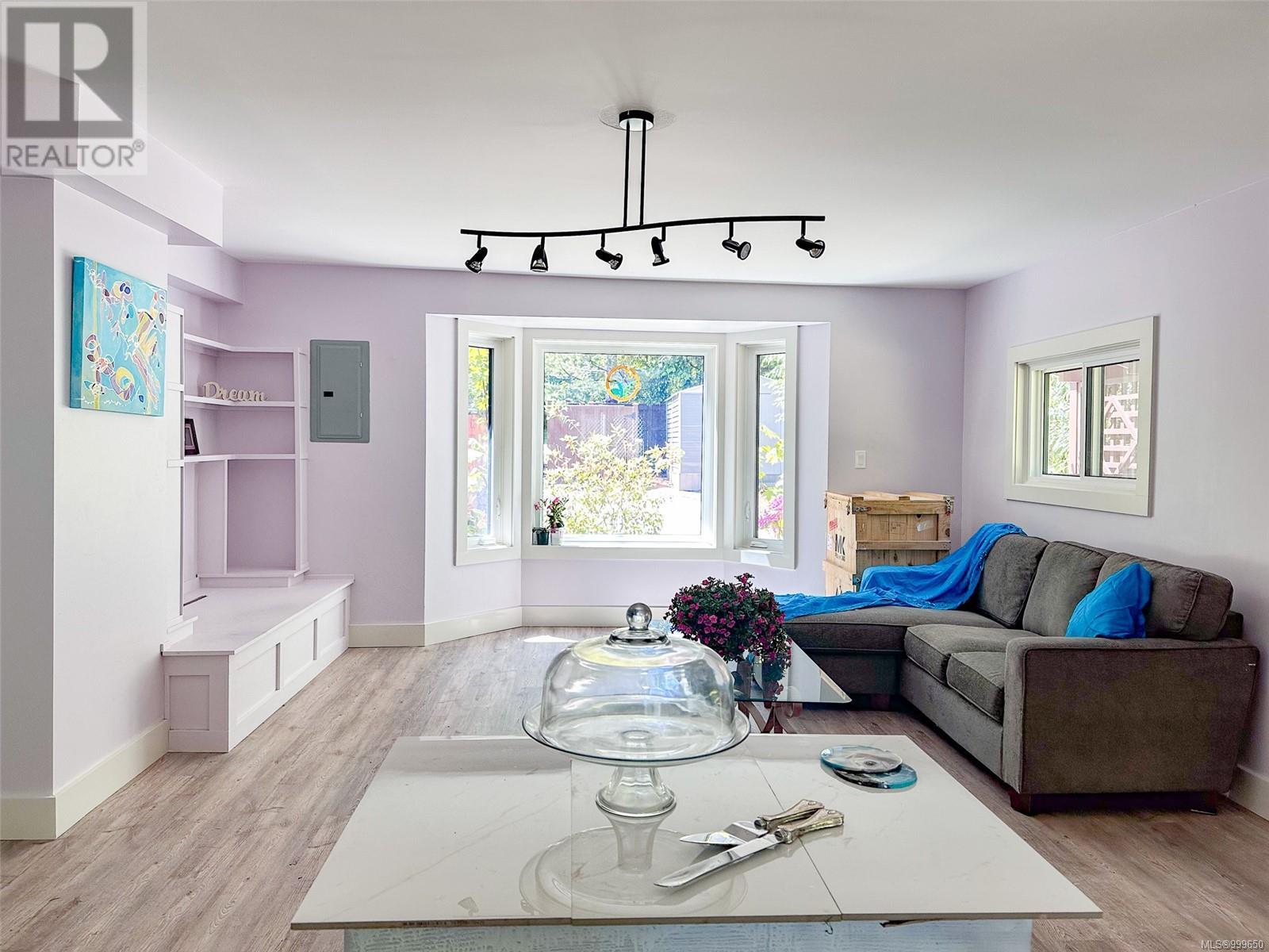 Property at 4621 Berbers Dr image 5