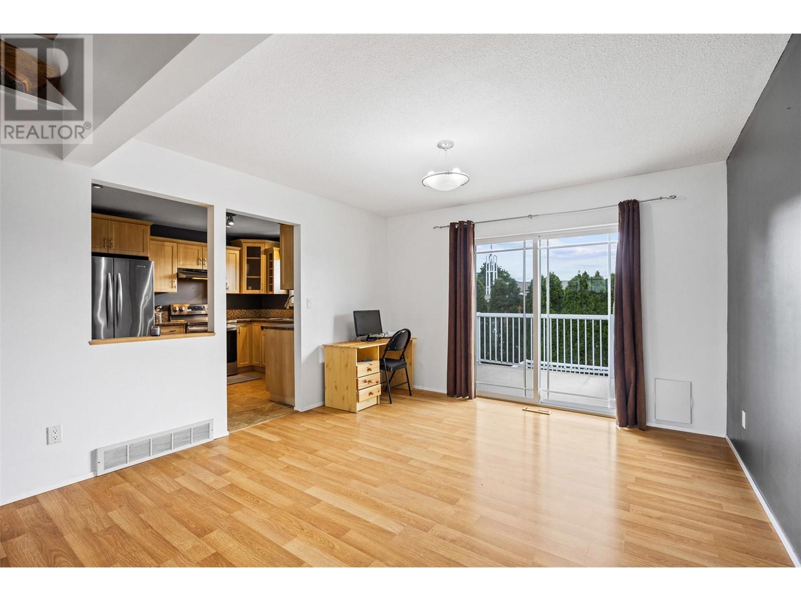 2203 Bossert Avenue, Kamloops, British Columbia  V2B 8H6 - Photo 8 - 10347717