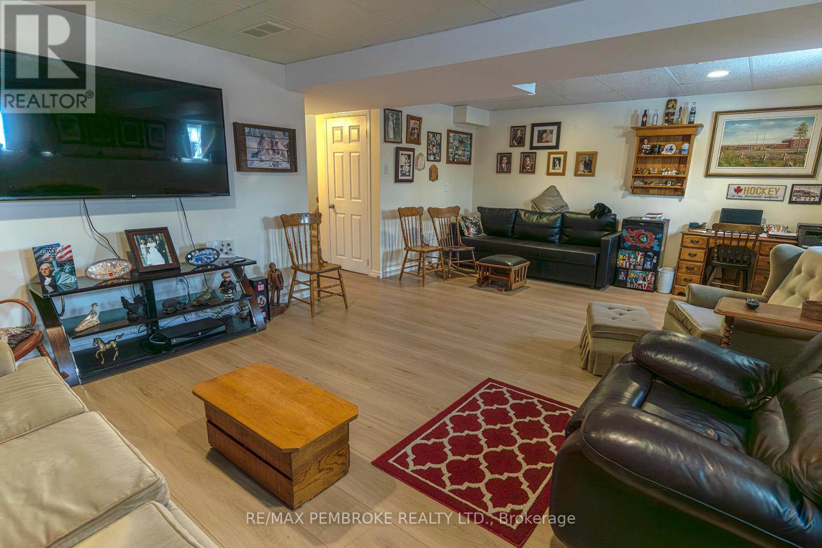 196 Market Street, Pembroke, Ontario  K8A 2H6 - Photo 23 - X12081868