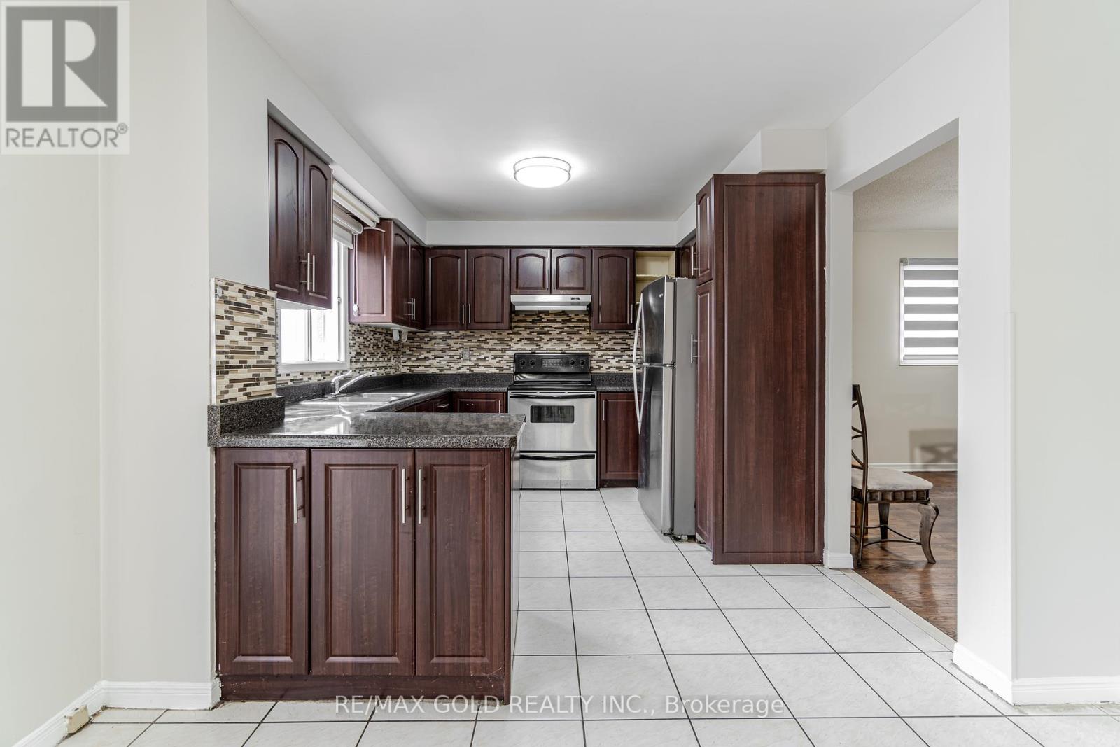 28 Burnhope Drive, Brampton, Ontario  L6X 3R7 - Photo 18 - W12144911