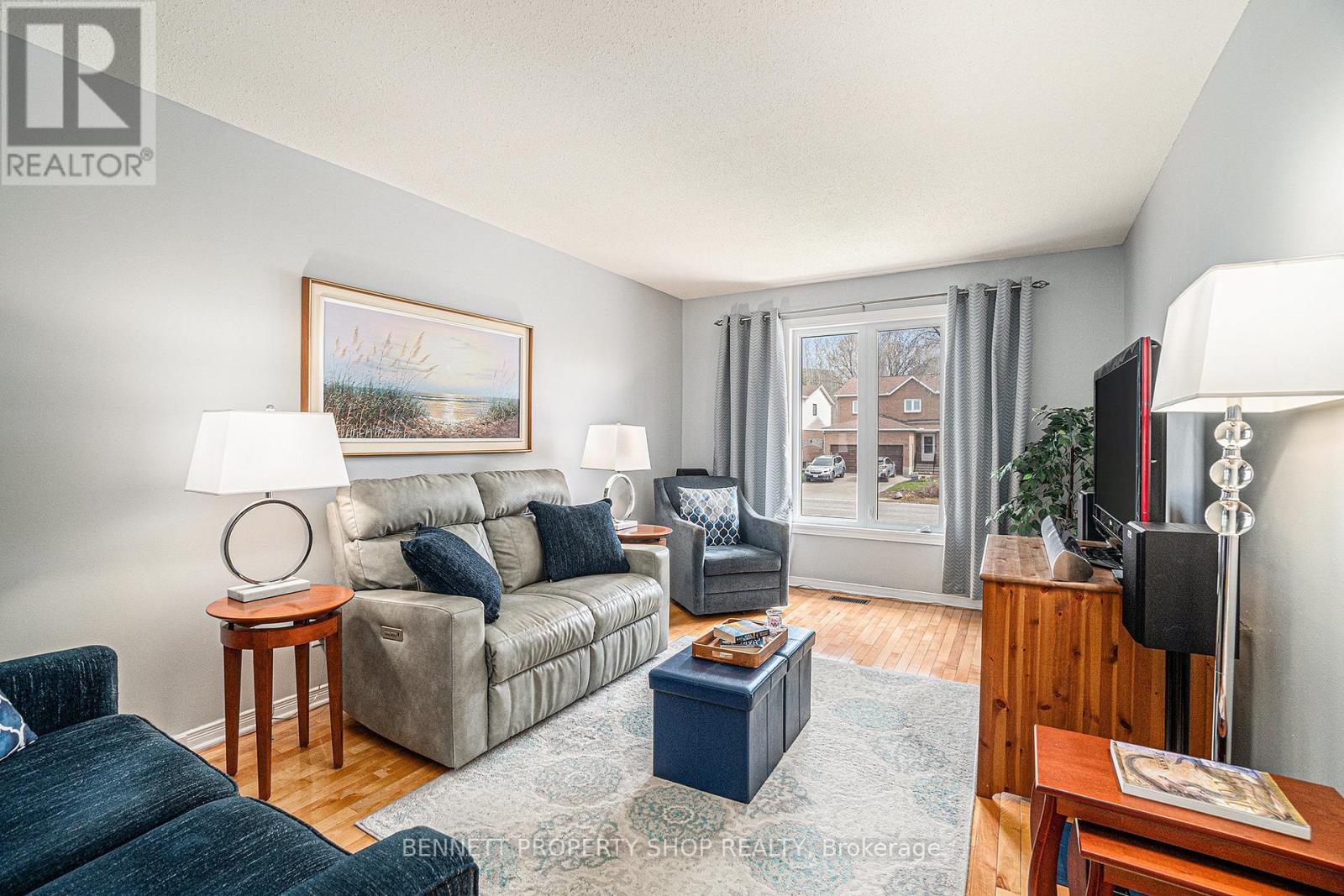 22 Gesner Court, Ottawa, Ontario  K2L 3K1 - Photo 7 - X12119898