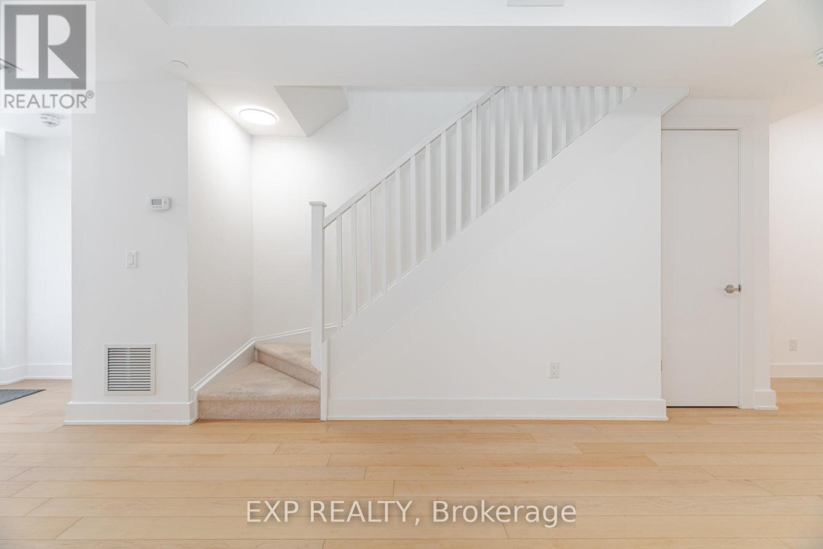 C211 - 5260 Dundas Street, Burlington, Ontario  L7L 0J7 - Photo 22 - W12144945