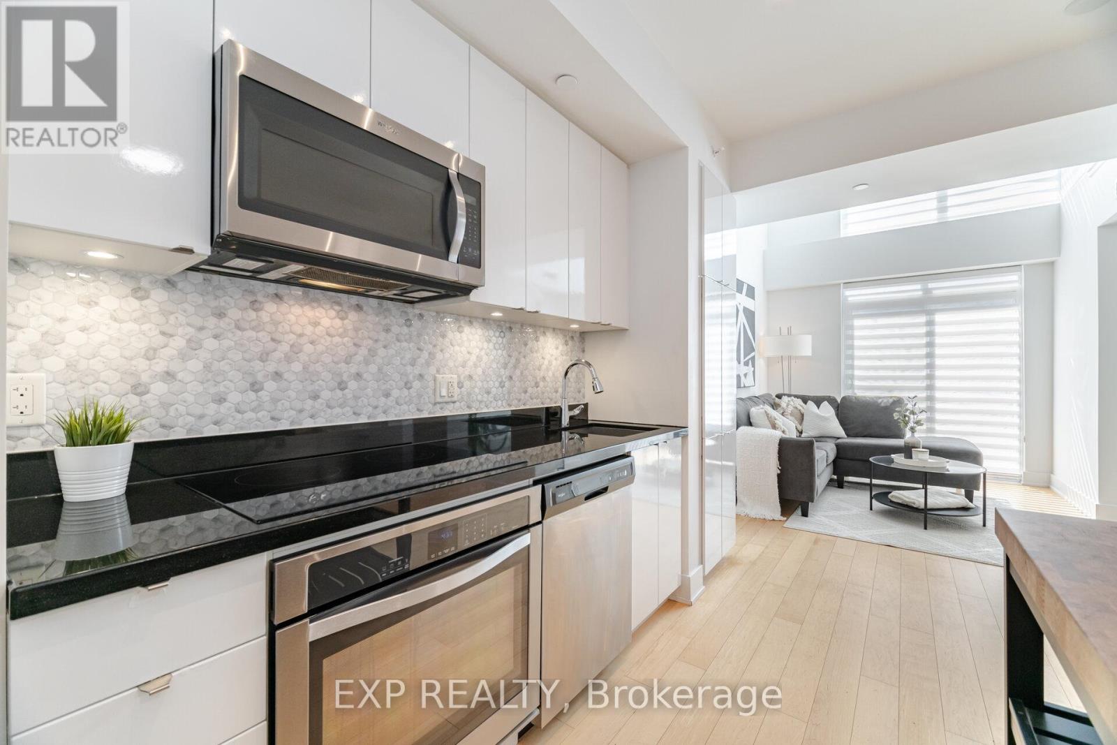 C211 - 5260 Dundas Street, Burlington, Ontario  L7L 0J7 - Photo 7 - W12144945