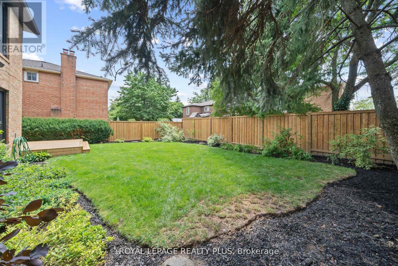 4344 Dallas Court, Mississauga, Ontario  L4W 4G7 - Photo 46 - W12144949