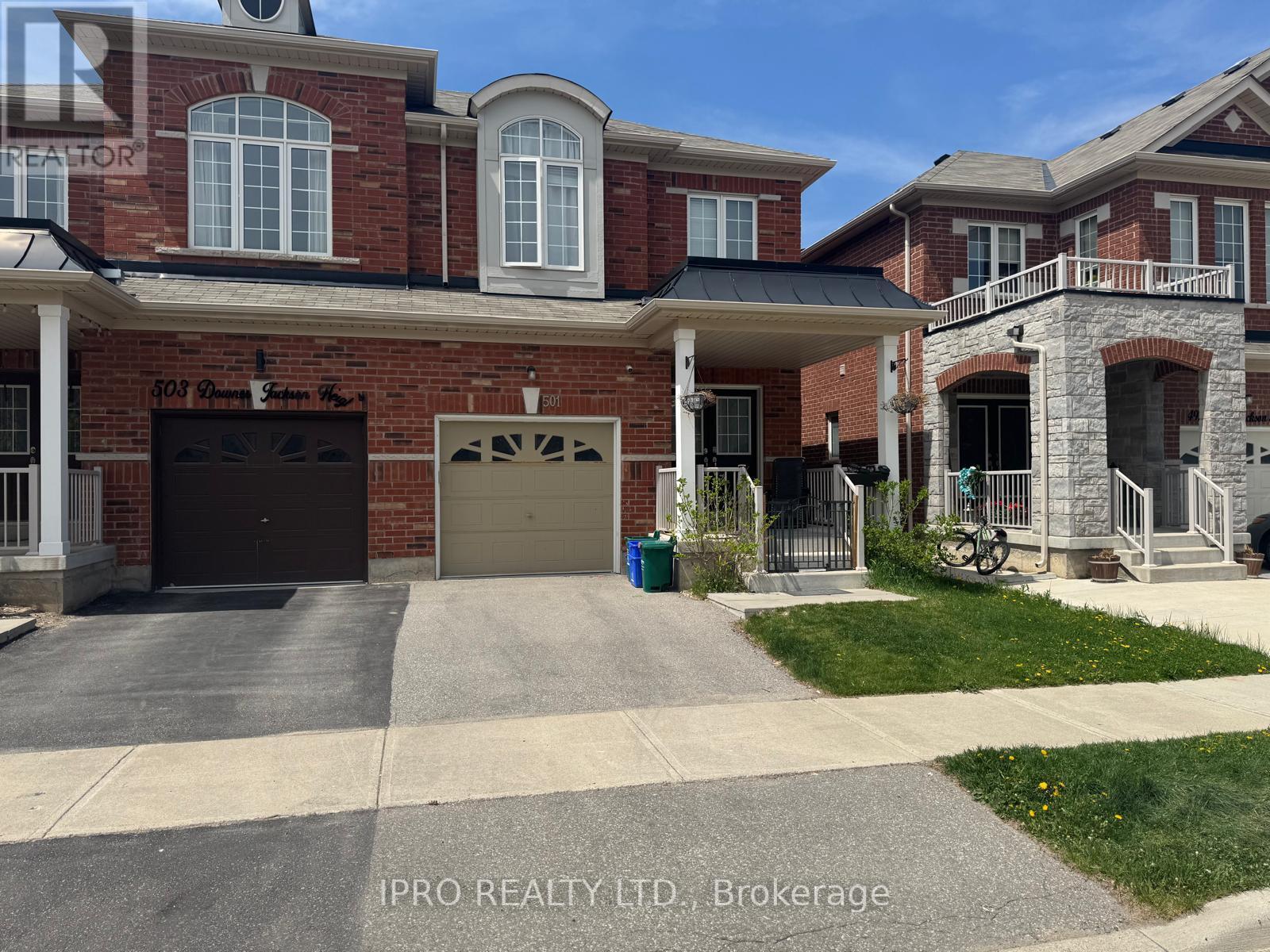 501 Downes Jackson Heights, Milton, Ontario  L9T 8W2 - Photo 2 - W12144965