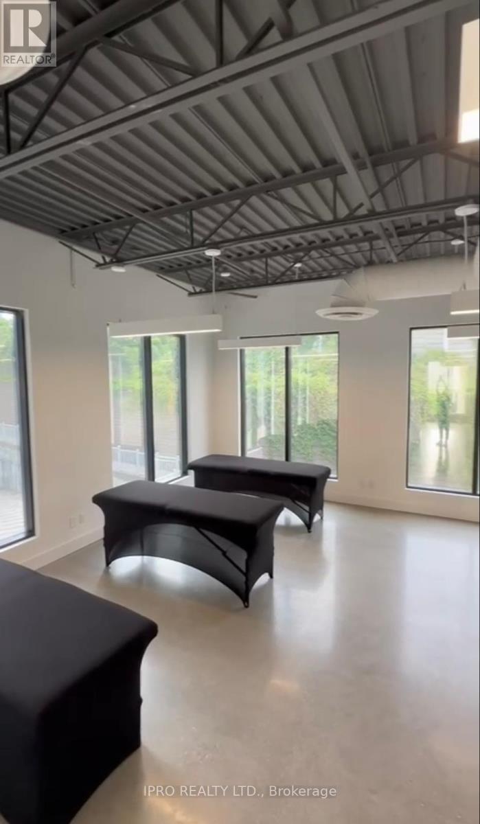 92 Park Lawn Road, Toronto (Mimico), Ontario  M8Y 0B6 - Photo 2 - W12144981