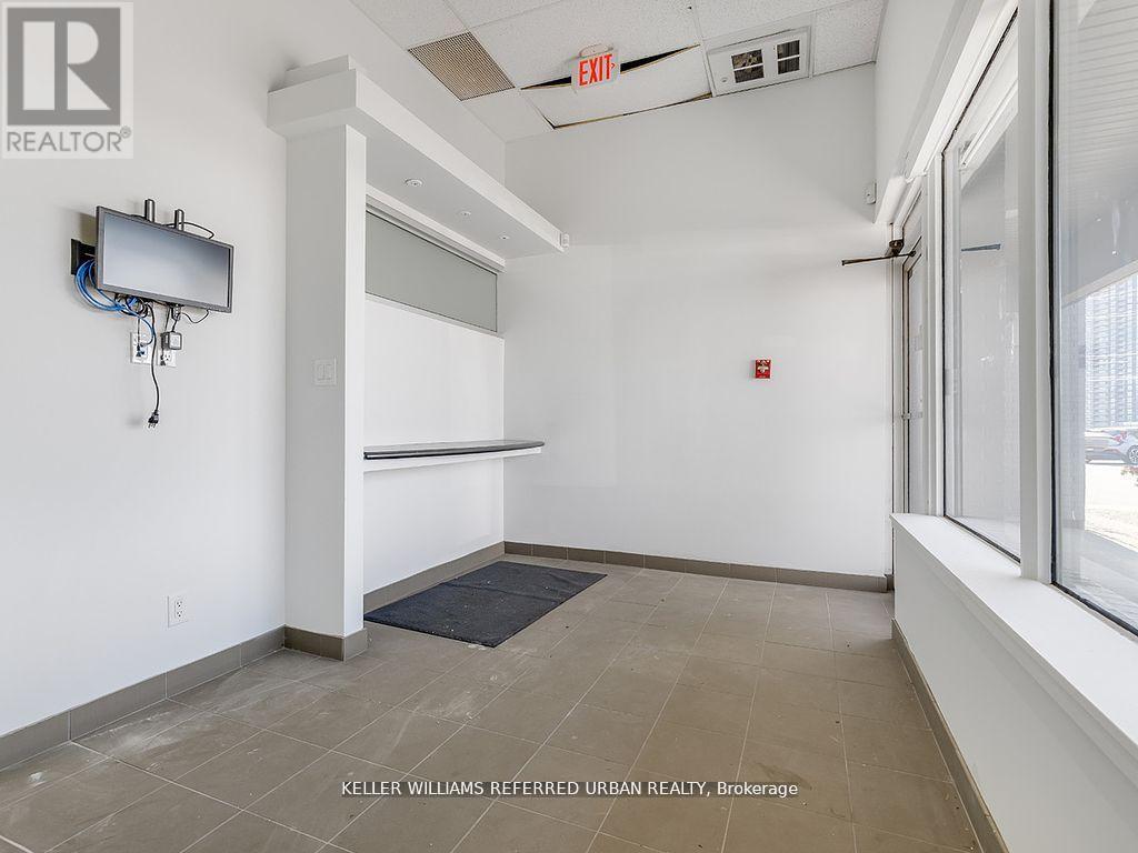 24 - 2201 Finch Avenue W, Toronto, Ontario  M9M 2X9 - Photo 14 - W12145024