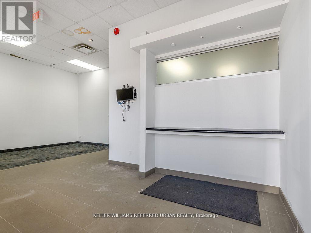 24 - 2201 Finch Avenue W, Toronto, Ontario  M9M 2X9 - Photo 17 - W12145024