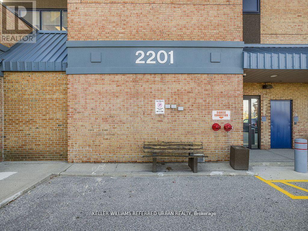 24 - 2201 Finch Avenue W, Toronto, Ontario  M9M 2X9 - Photo 32 - W12145024