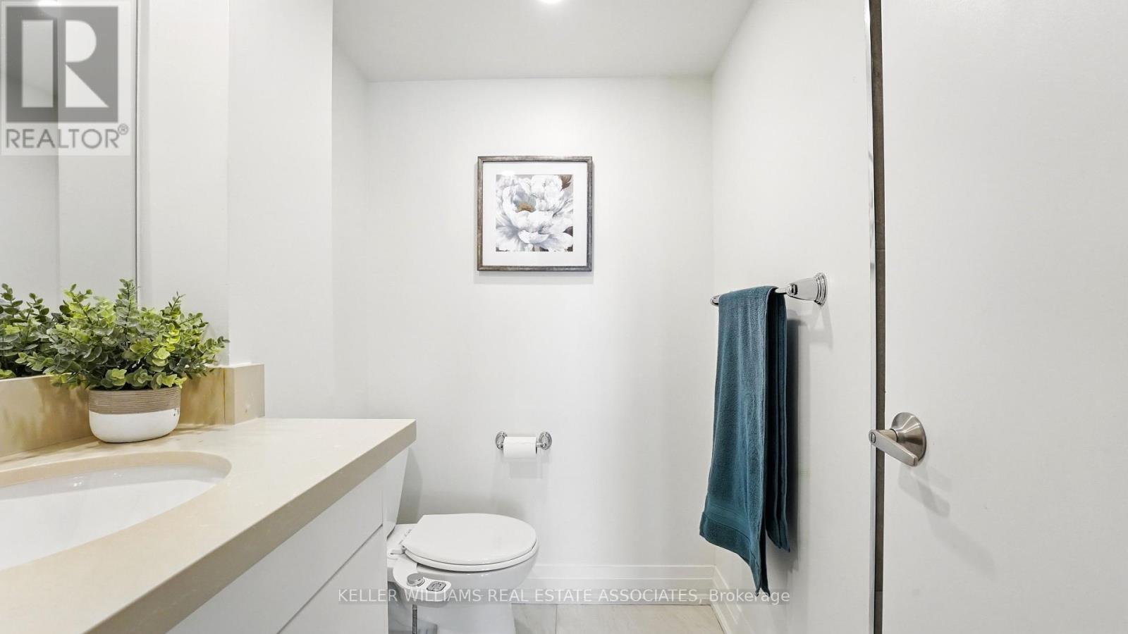 35 - 1355 Rathburn Road E, Mississauga, Ontario  L4W 5R5 - Photo 29 - W12145054