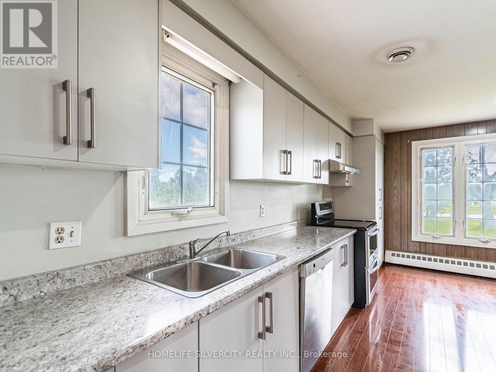 5638 Appleby Line, Burlington, Ontario  L7M 0P6 - Photo 16 - W12145061