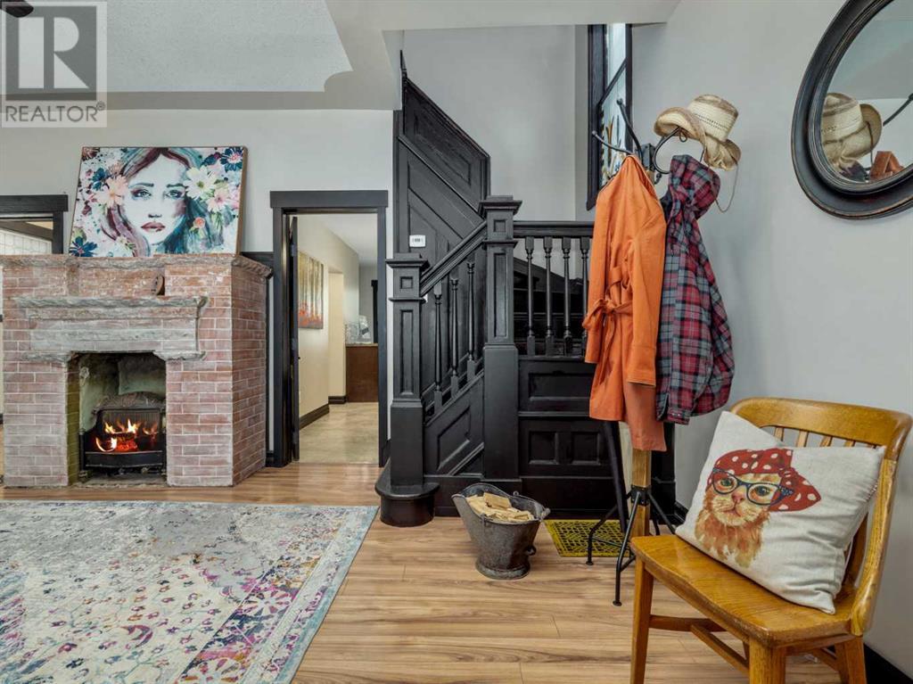 Property at 1217 6 Avenue S image 3