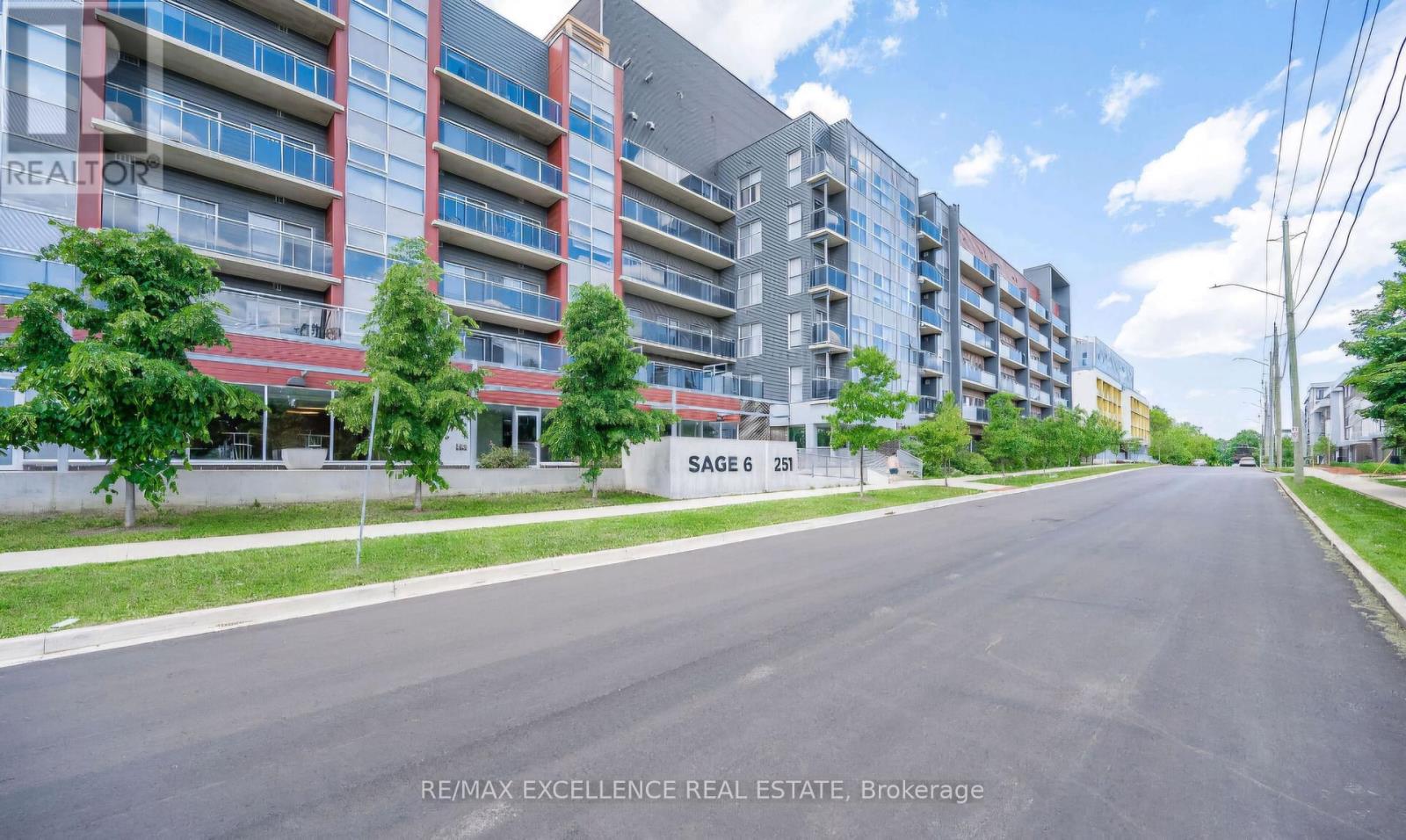 309 - 251 Hemlock Street, Waterloo, Ontario  N2L 0H2 - Photo 2 - X12144904