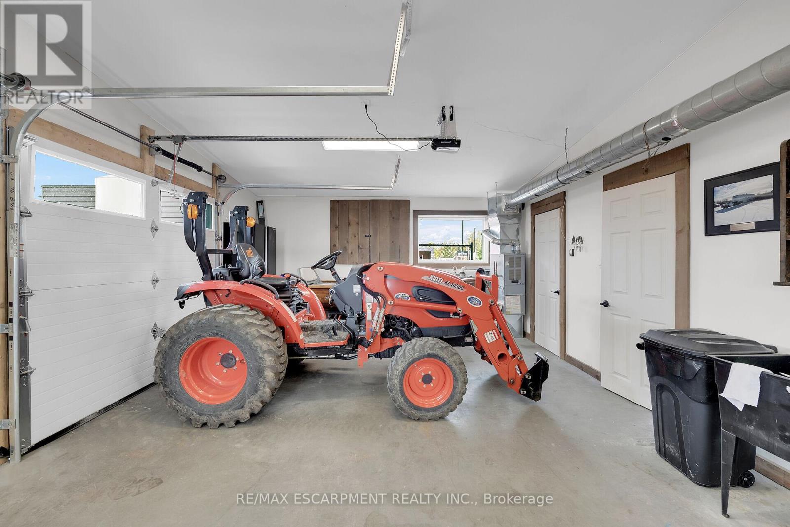 628 Broad Street E, Haldimand (Dunnville), Ontario  N1A 1H1 - Photo 12 - X12144995