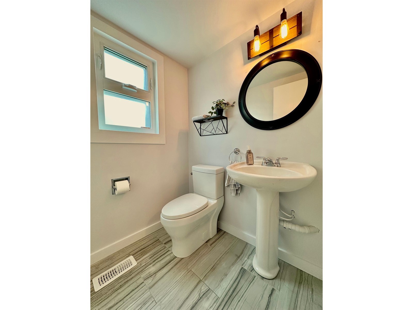 1756 148a Street, Surrey, British Columbia  V4A 6G5 - Photo 15 - R3001361