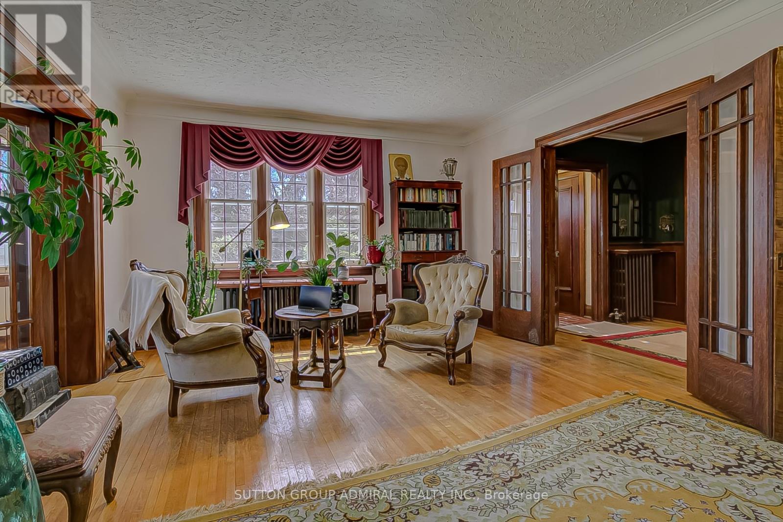 72 Baby Point Road, Toronto, Ontario  M6S 2G3 - Photo 17 - W12106083