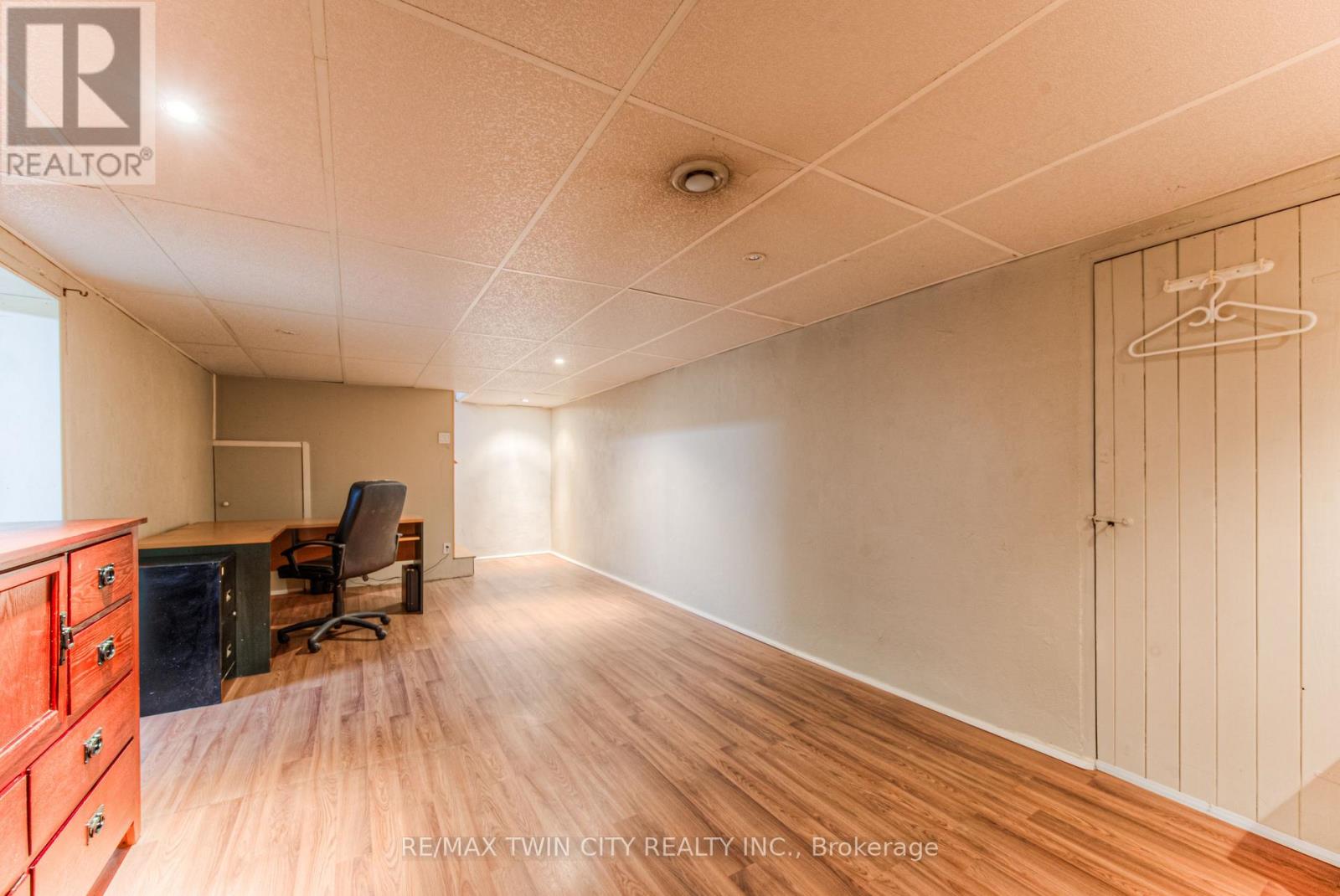 74 Chelsea Road, Kitchener, Ontario  N2B 1H9 - Photo 26 - X12041374