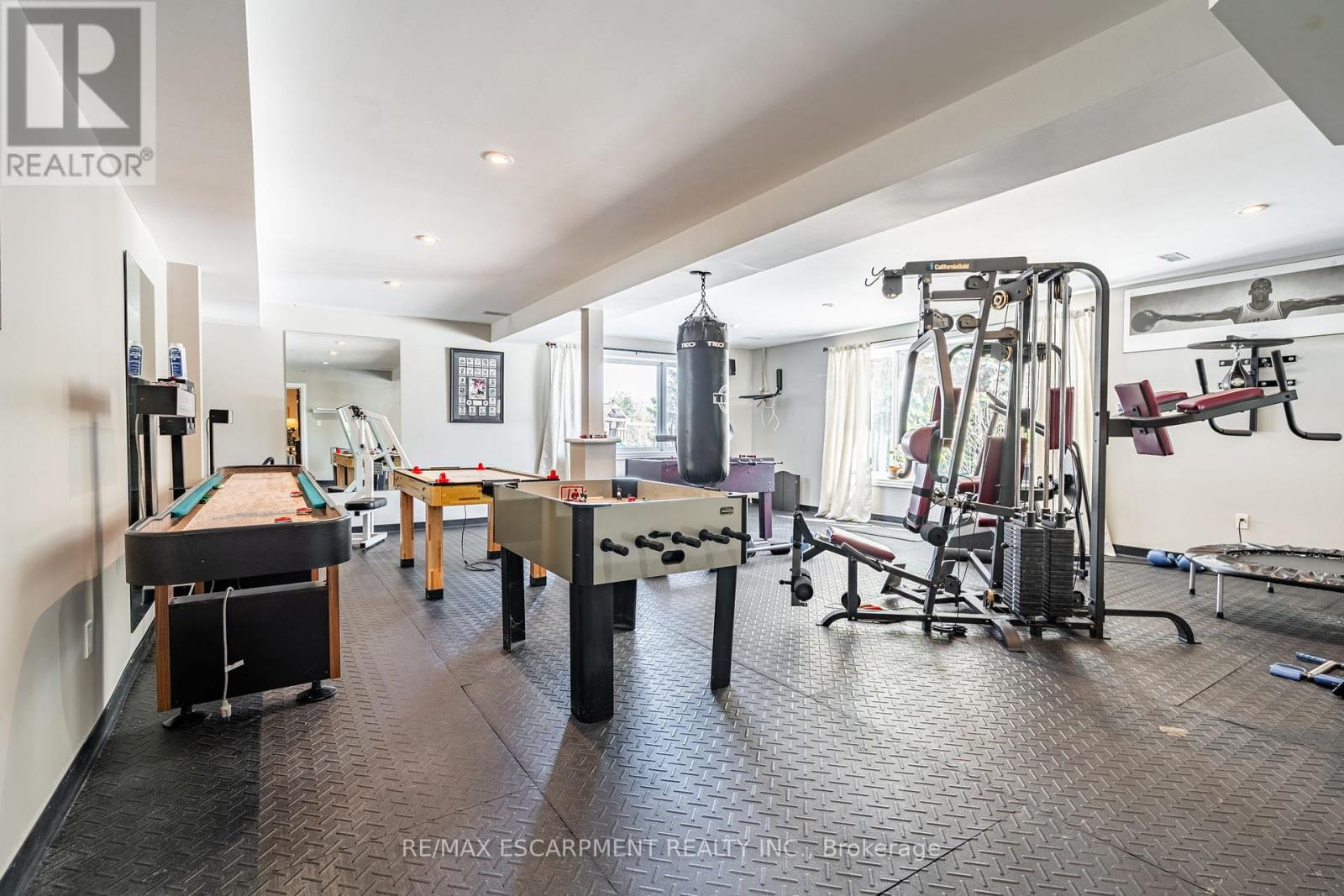 11 Palomino Drive, Hamilton, Ontario  L0R 1H3 - Photo 34 - X12015782