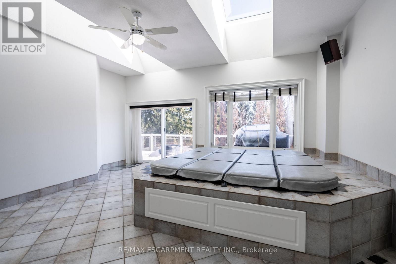 11 Palomino Drive, Hamilton, Ontario  L0R 1H3 - Photo 26 - X12015782