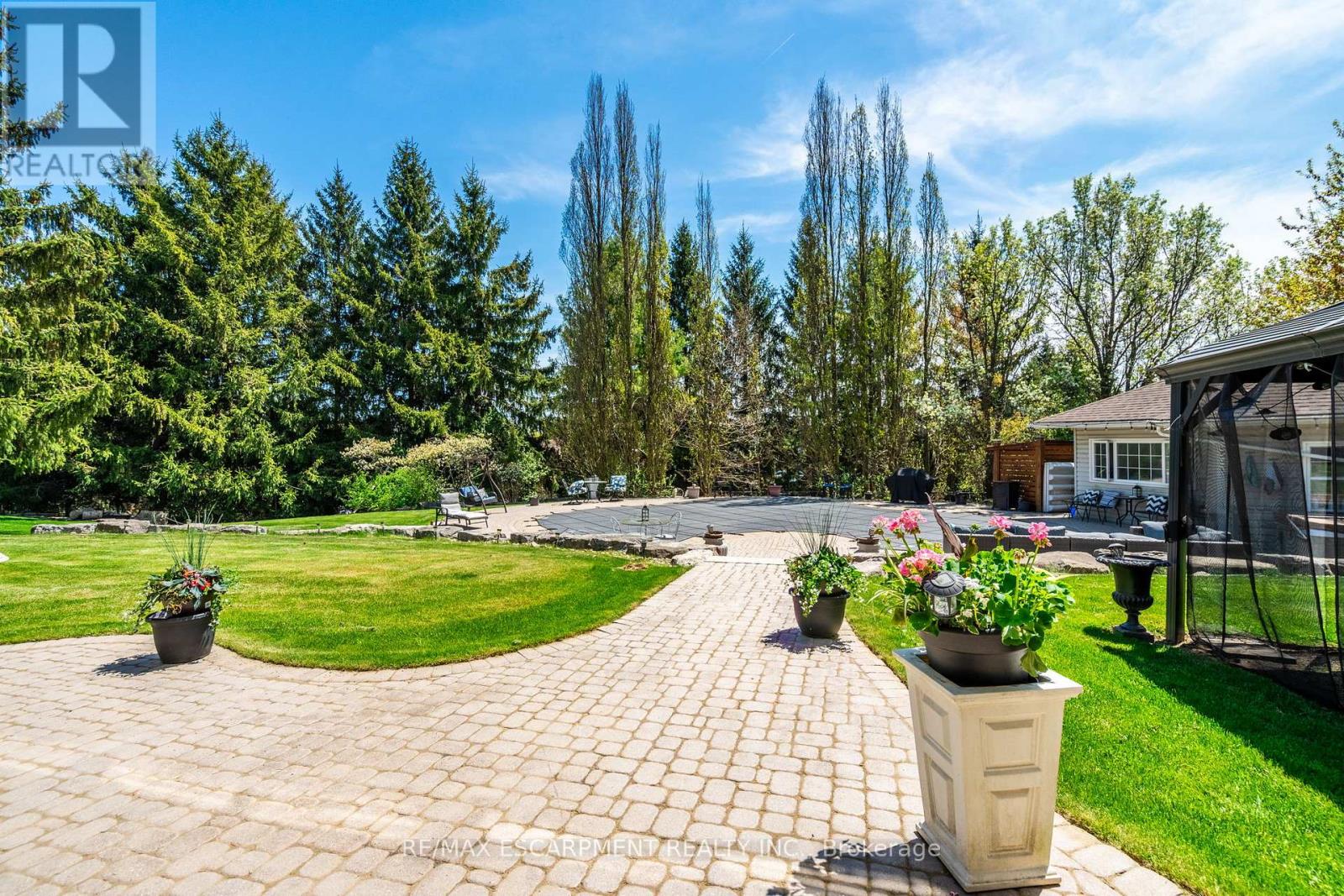 11 Palomino Drive, Hamilton, Ontario  L0R 1H3 - Photo 44 - X12015782