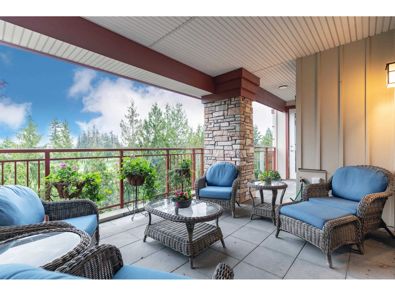 207 16477 64 Avenue, Surrey, British Columbia  V3S 6V7 - Photo 2 - R3001265