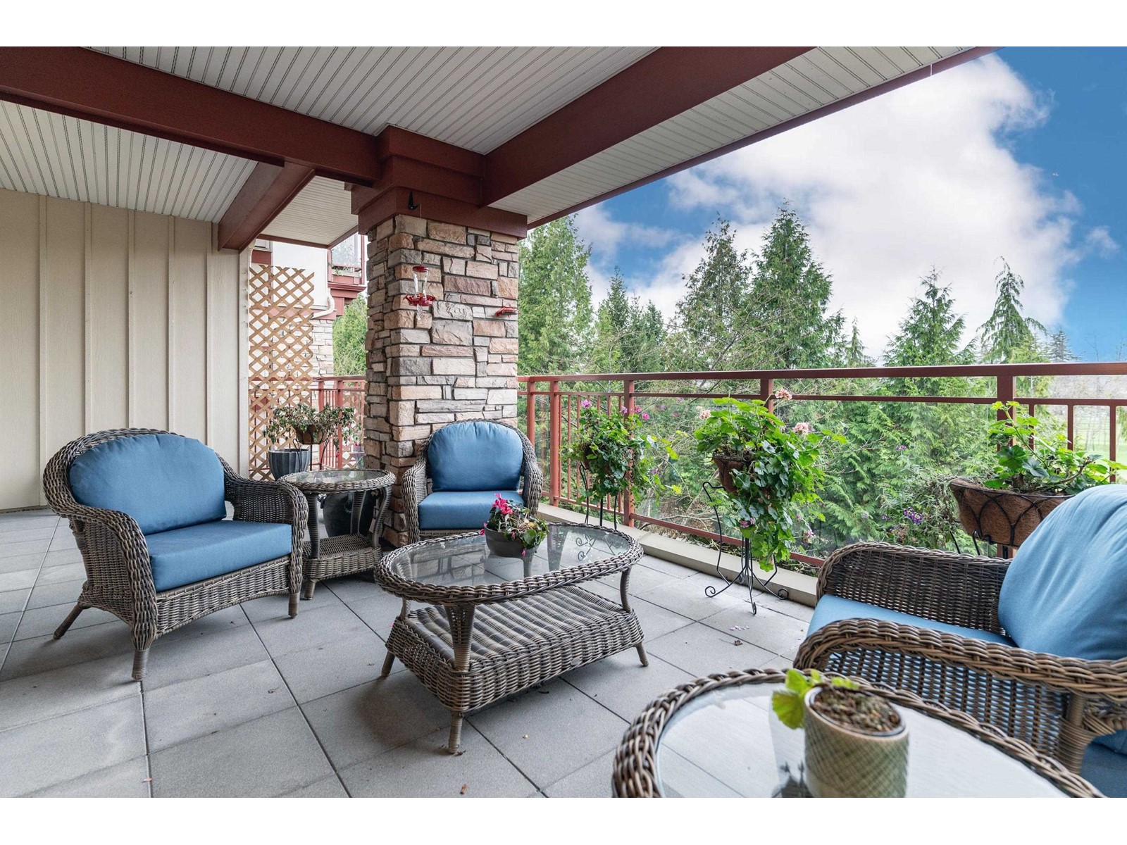 207 16477 64 AVENUE, Surrey, British Columbia