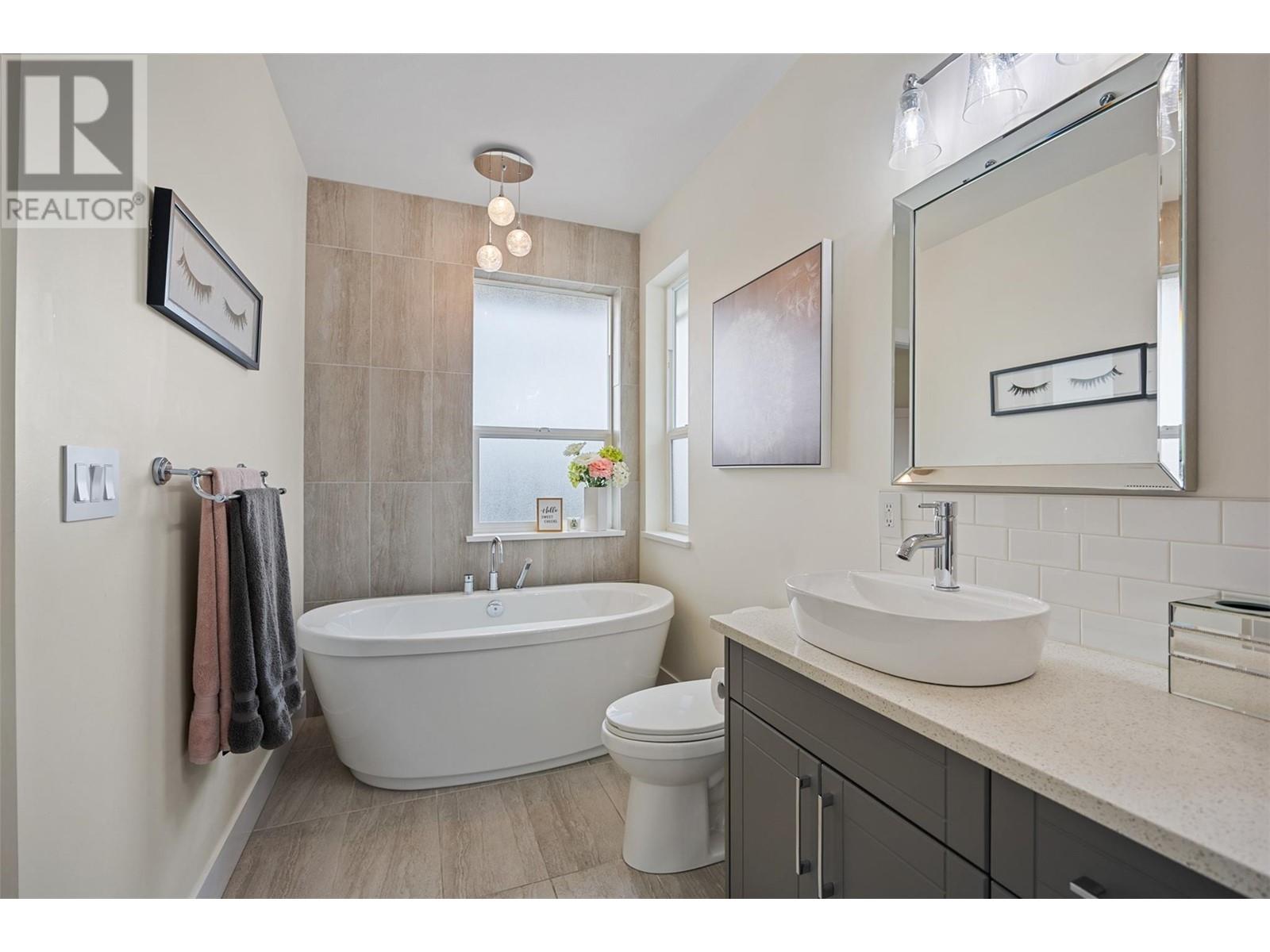 3641 Sillaro Place, Kamloops, British Columbia  V2H 0C9 - Photo 15 - 10347005