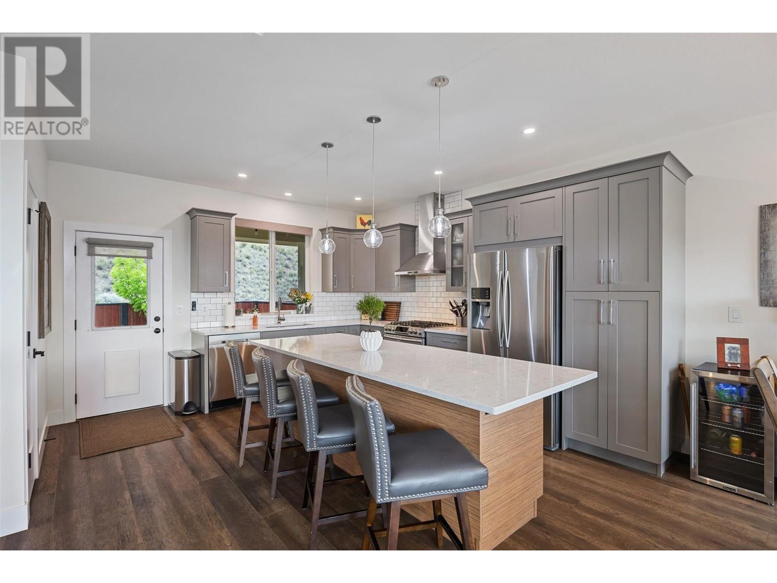 3641 Sillaro Place, Kamloops, British Columbia  V2H 0C9 - Photo 11 - 10347005