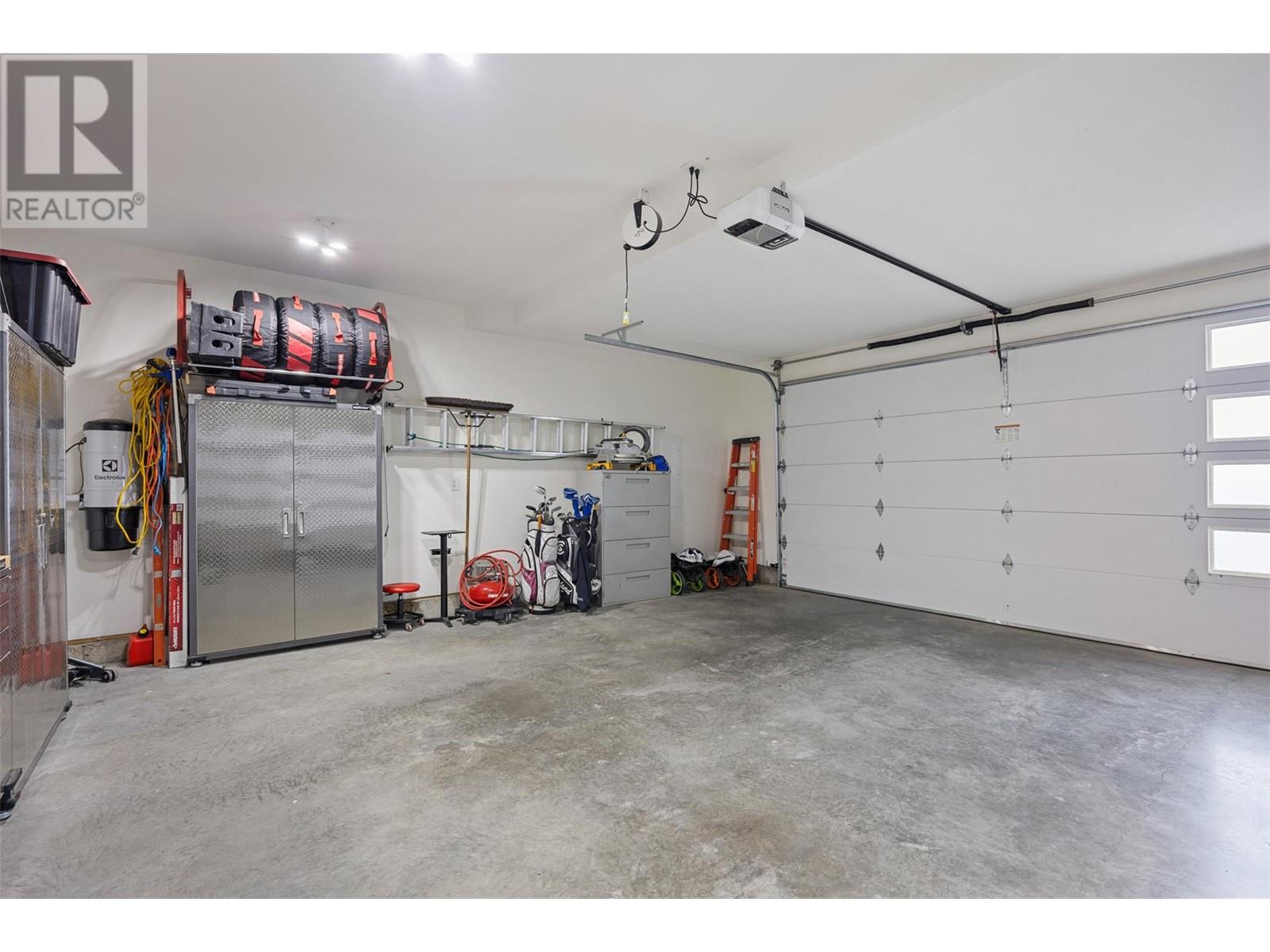 3641 Sillaro Place, Kamloops, British Columbia  V2H 0C9 - Photo 37 - 10347005
