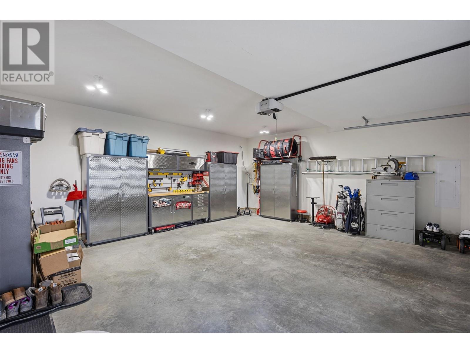 3641 Sillaro Place, Kamloops, British Columbia  V2H 0C9 - Photo 38 - 10347005