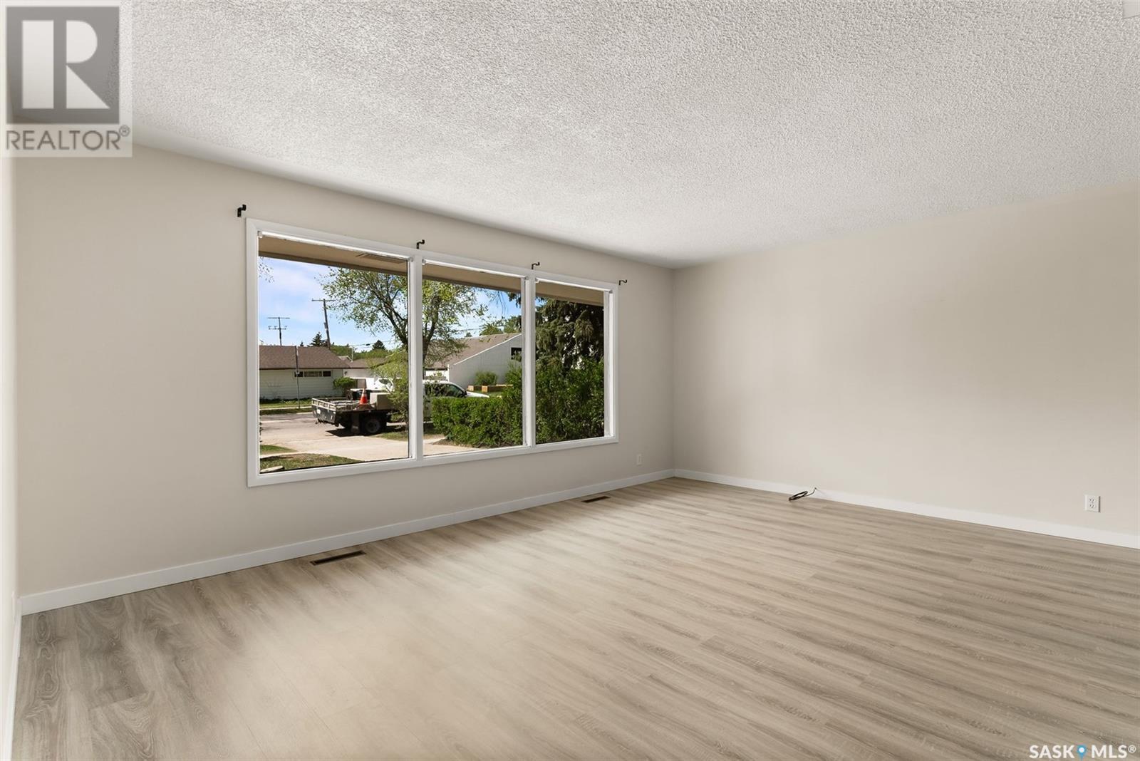 Property at 151 Massey ROAD image 4