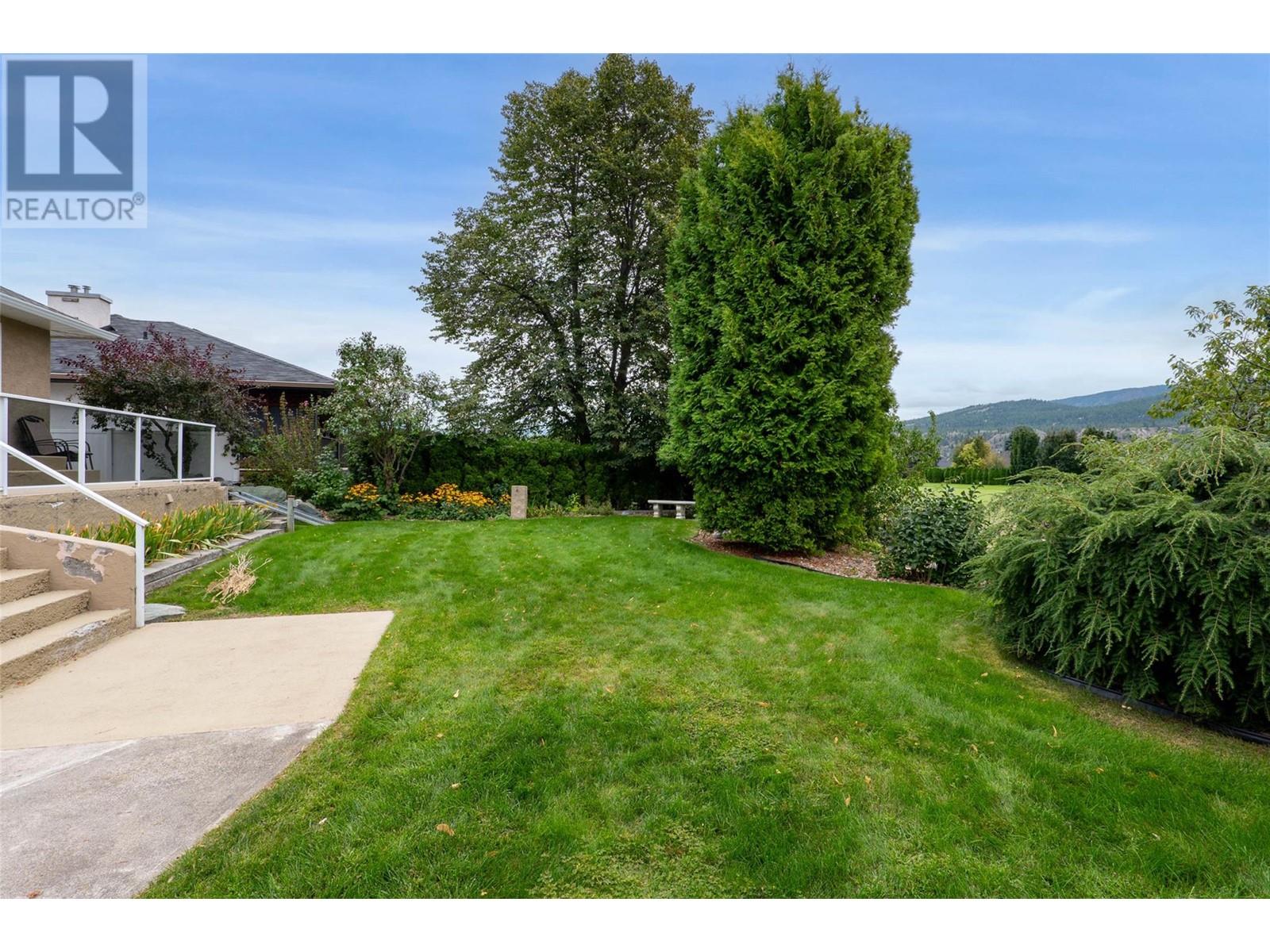 3568 Navatanee Drive, Kamloops, British Columbia  V2H 1T7 - Photo 2 - 10347407