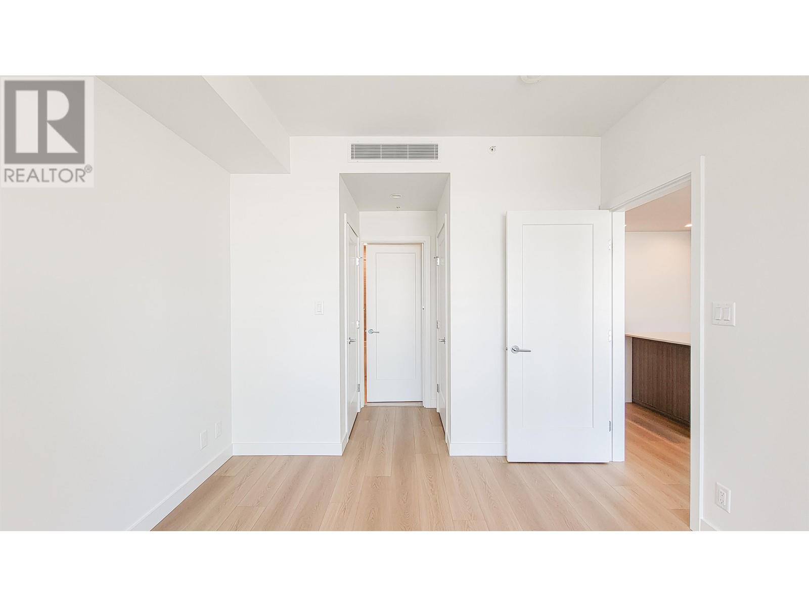 Listing Picture 11 of 24 : 1005 2351 BETA AVENUE, Burnaby / 本拿比 - 魯藝地產 Yvonne Lu Group - MLS Medallion Club Member