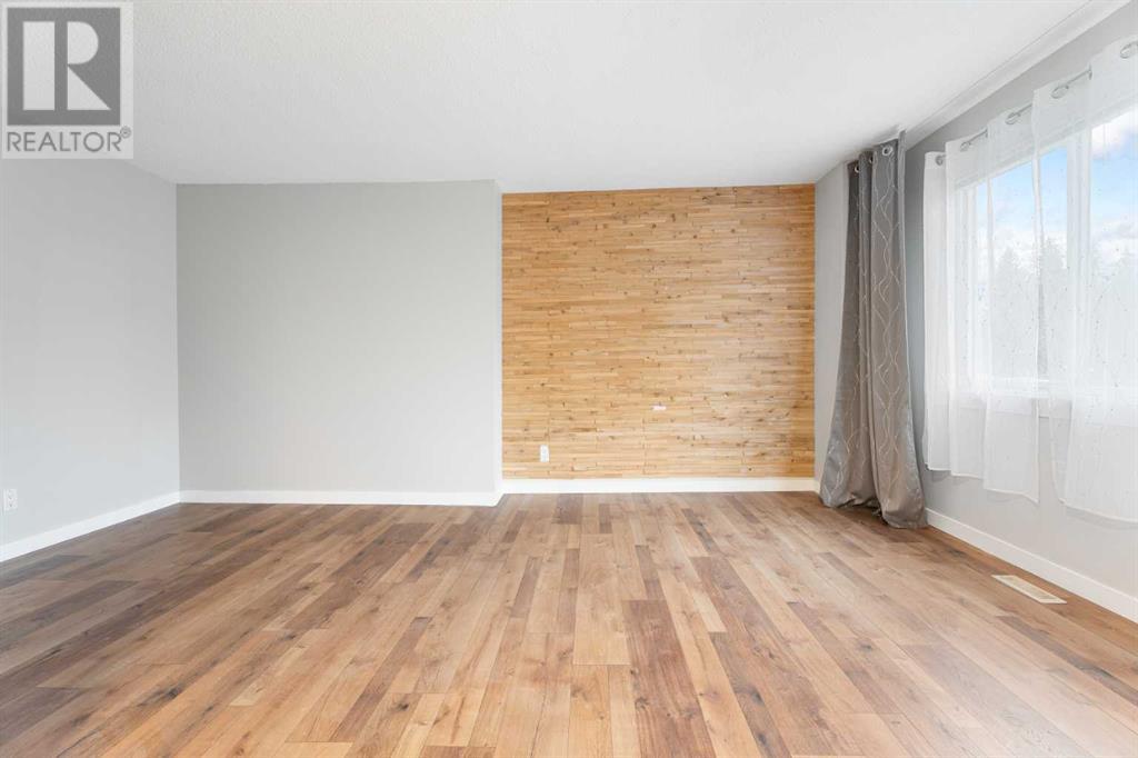Property at 26, 4936 Dalton Drive NW image 4