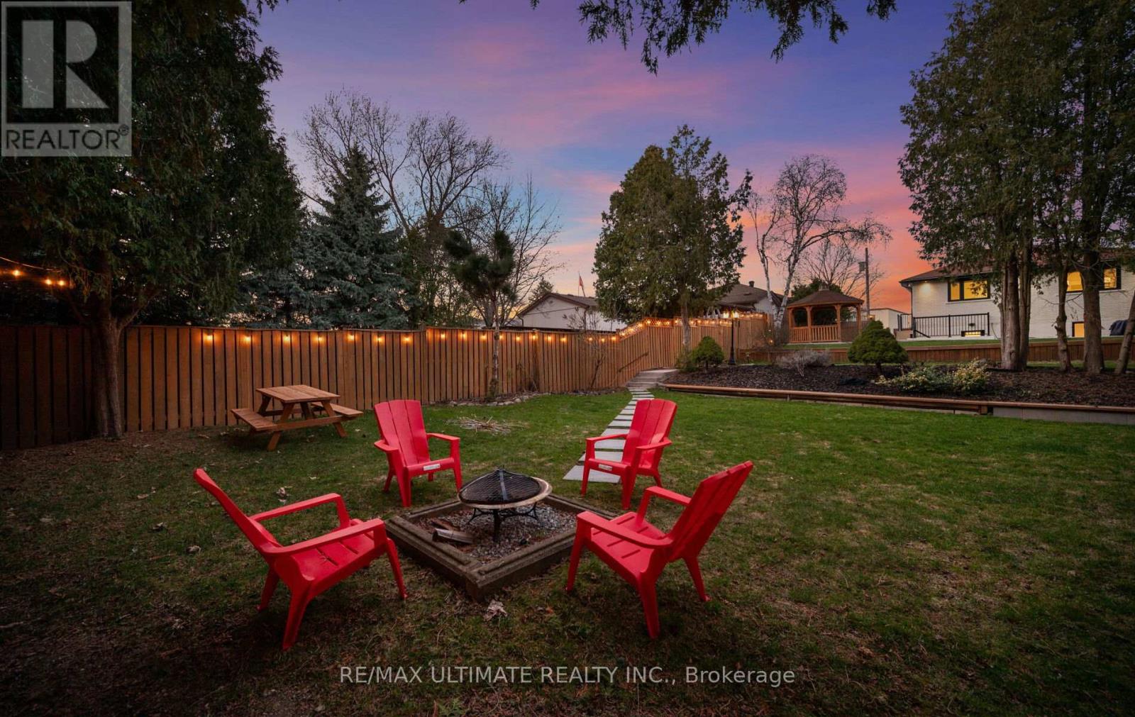 2030 Mountainside Drive, Burlington, Ontario  L7P 1A7 - Photo 39 - W12093252