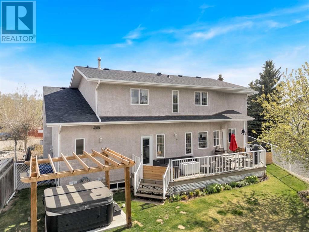 Property at 10 Willow Springs Crescent image 4