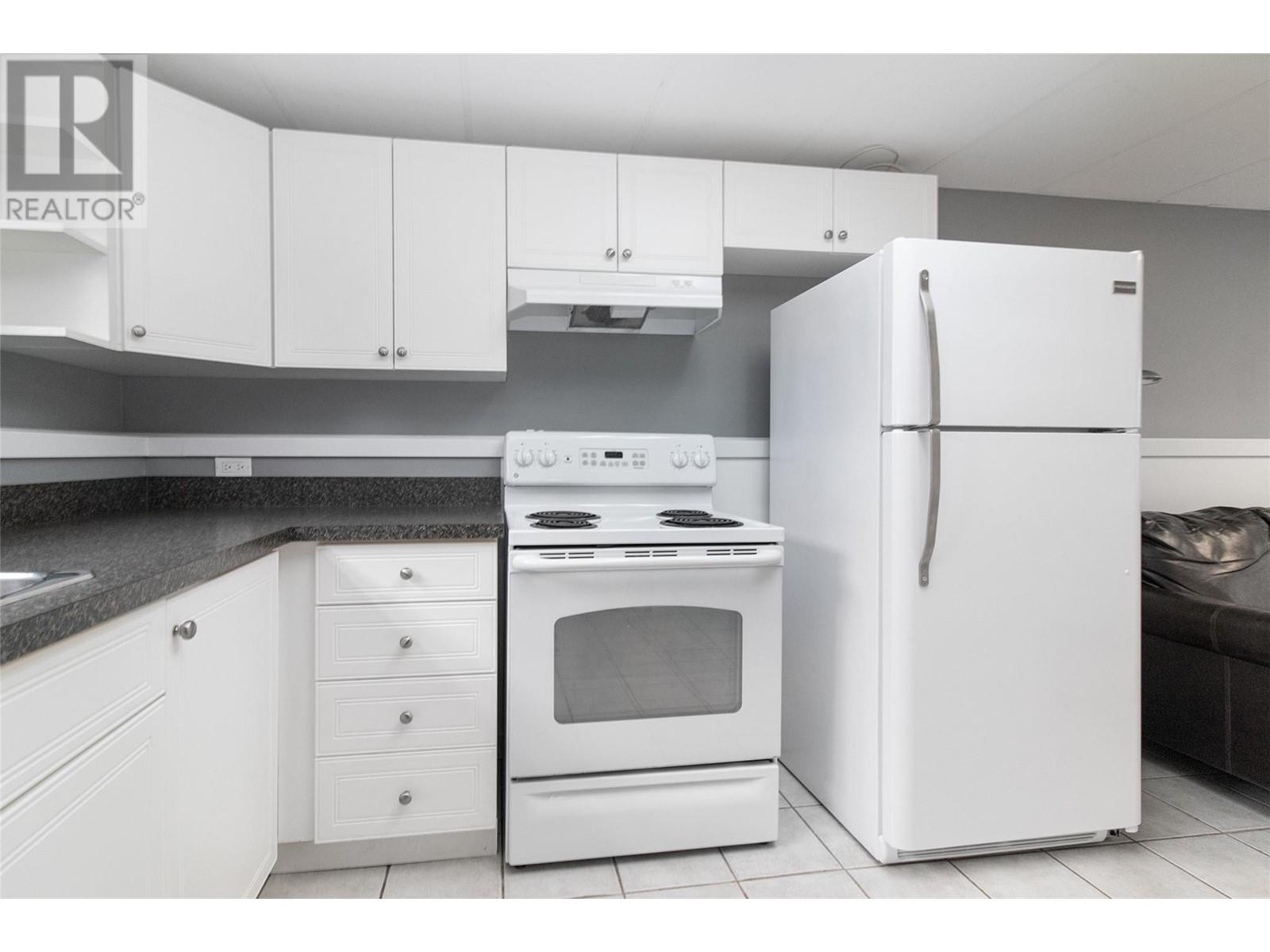 1310 Mary Court, Kelowna, British Columbia  V1X 5V3 - Photo 33 - 10347737