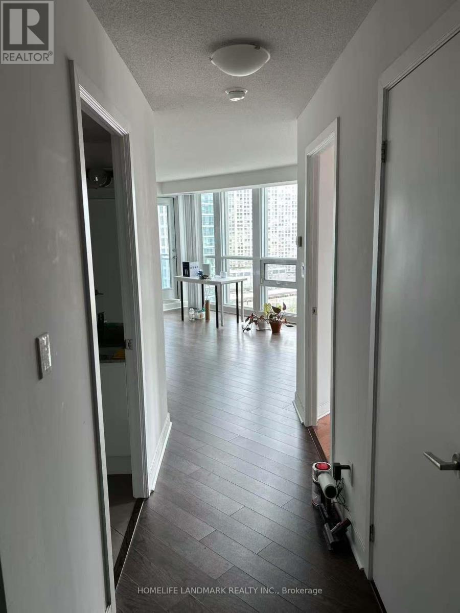 1505 - 18 Harbour Street, Toronto, Ontario  M5J 2Z6 - Photo 7 - C12086690