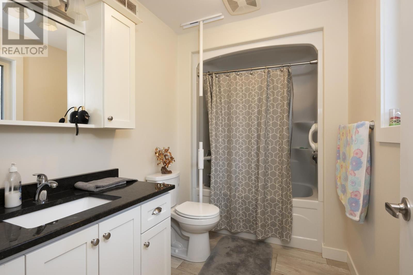 341 South Creek St, Thunder Bay, Ontario  P7A 7S5 - Photo 29 - TB251154