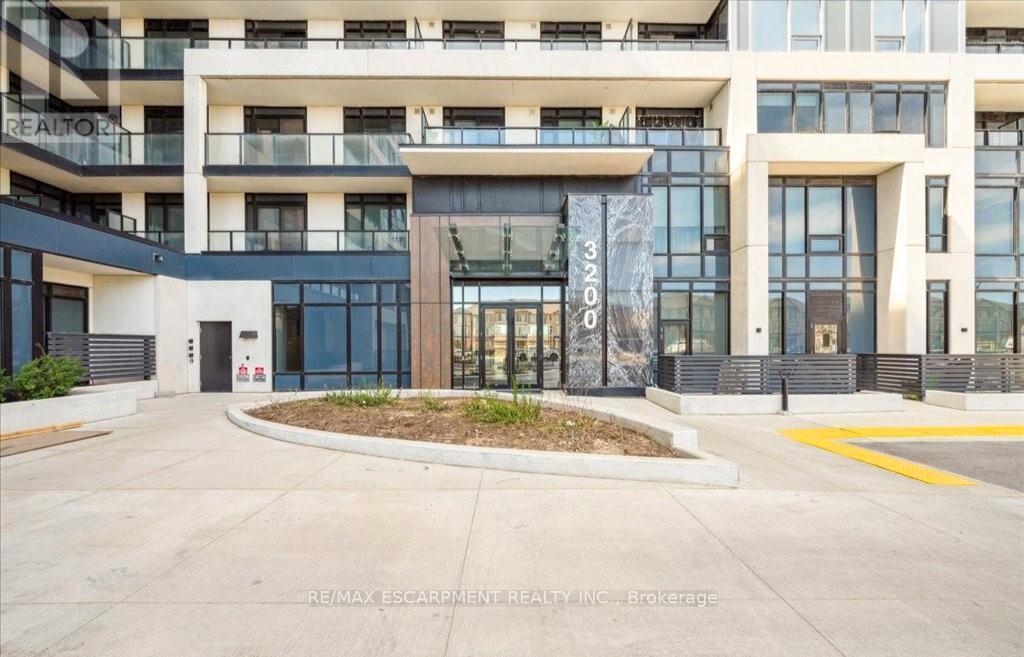 Property at 608 - 3200 WILLIAM COLTSON AVENUE image 2