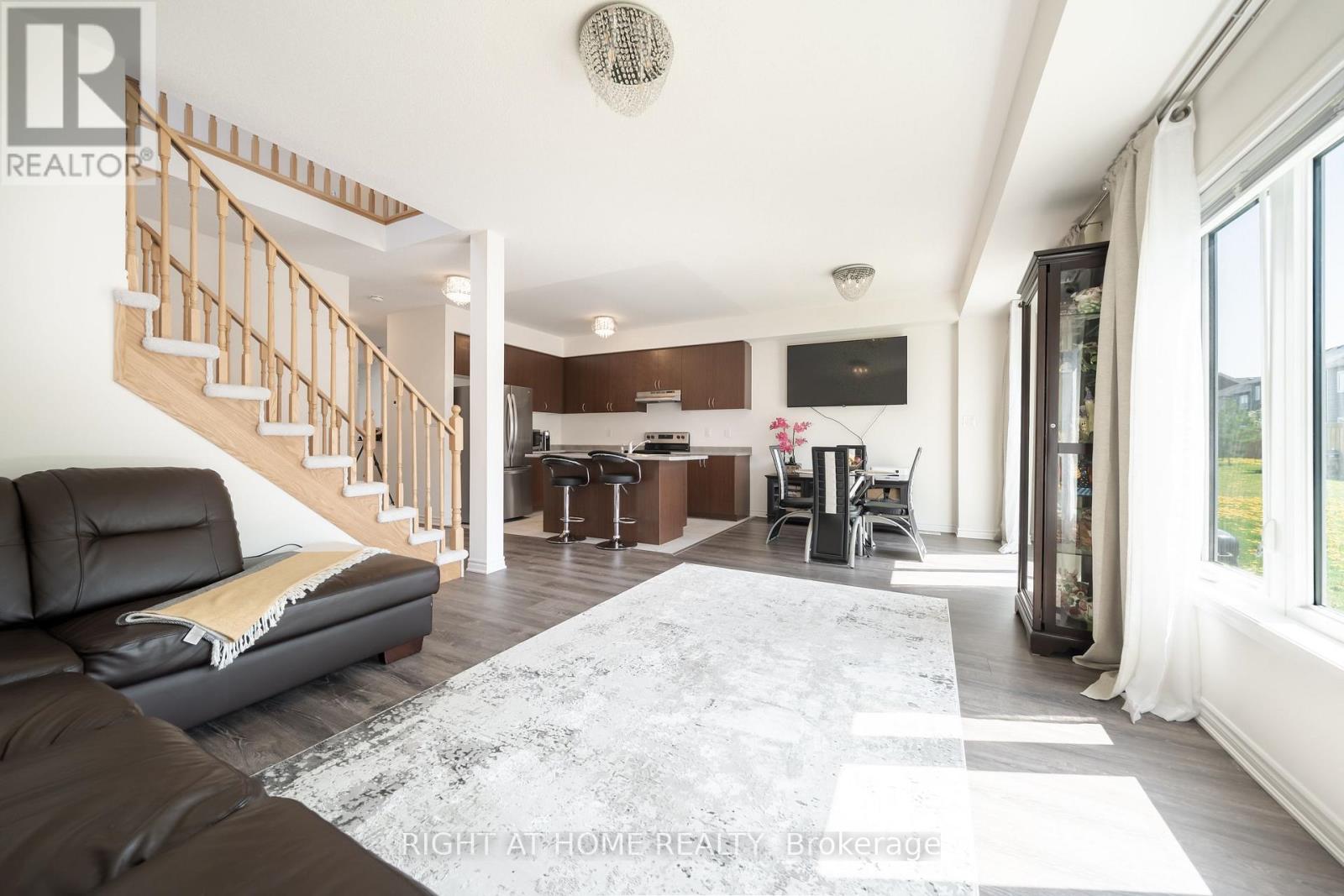 6 Bobolink Drive, Wasaga Beach, Ontario  N4G 5S4 - Photo 10 - S12053965